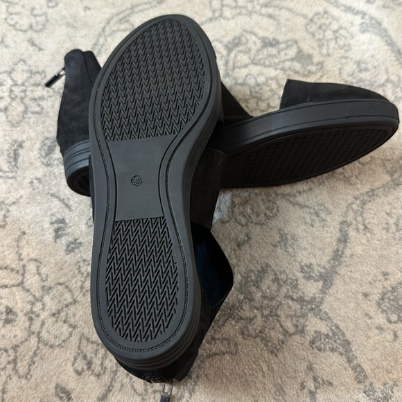 Eileen Fisher Carver Tumbled Nubuck Sneaker Sandal - Picture 6 of 8